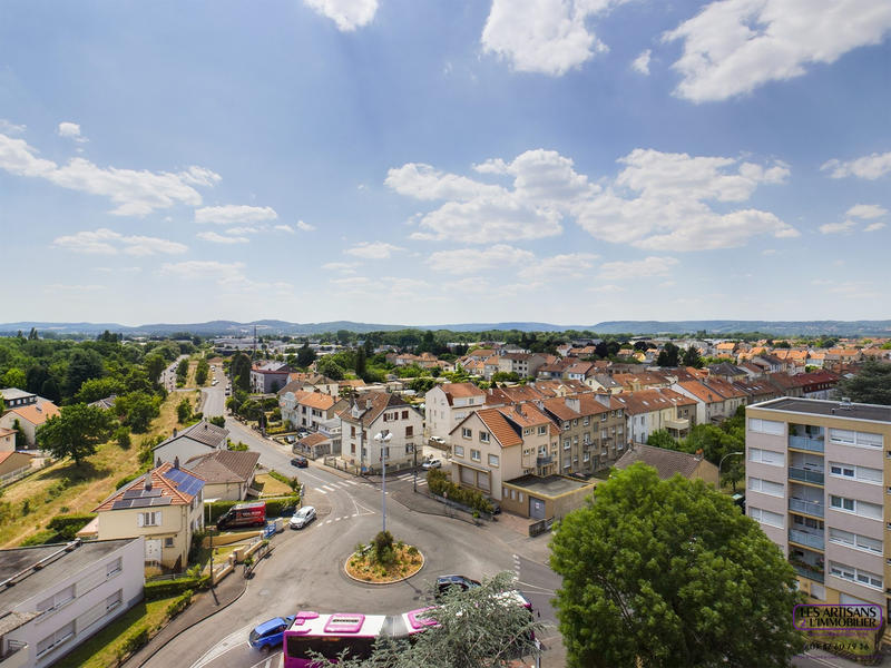 Appartement - 77 m² - 4 pièces