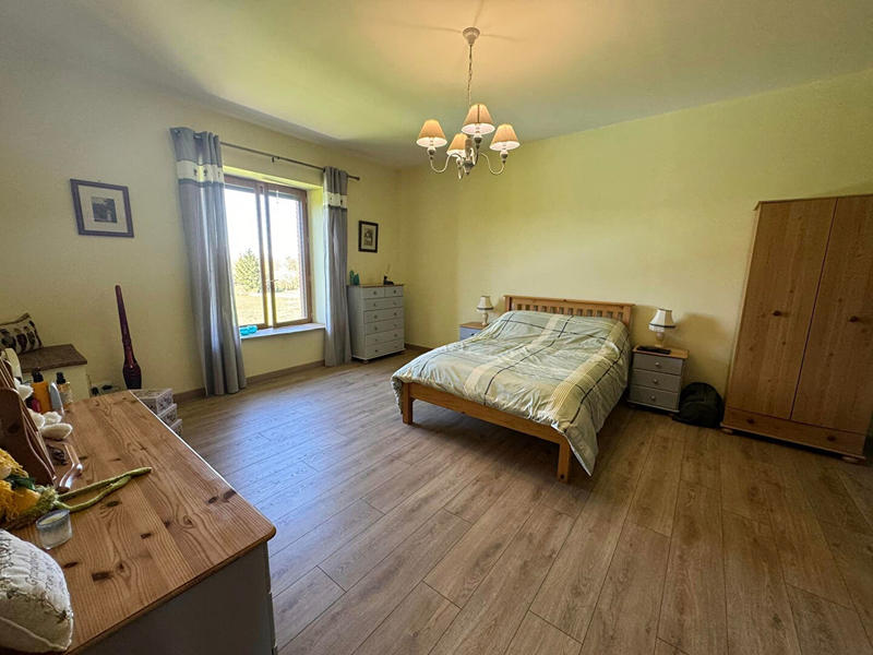 Maison - 175 m² - 5 pièces