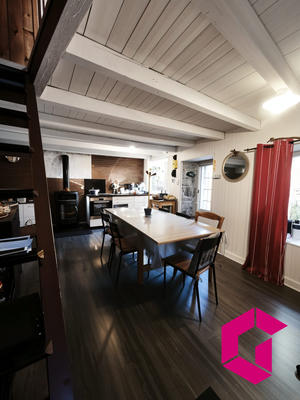 Maison - 100 m² - 5 pièces