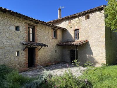 Maison - 288 m² - 12 pièces