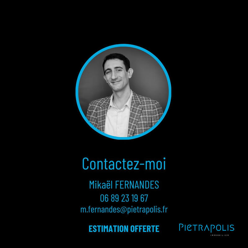 Maison - 201 m² - 6 pièces