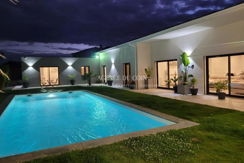 Villa - 211 m² - 7 pièces