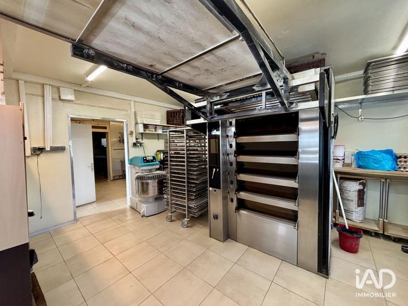 Local commercial - 200 m²