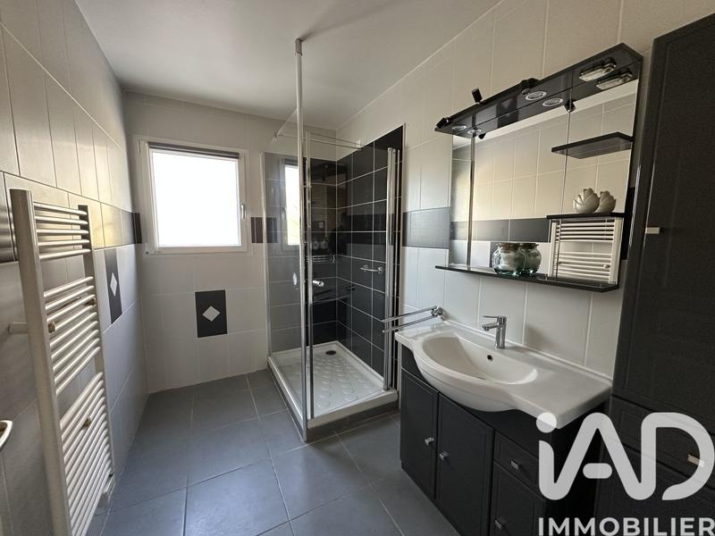 Maison - 111 m² - 5 pièces