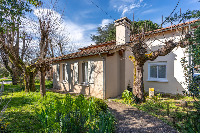 Maison - 206 m² - 7 pièces