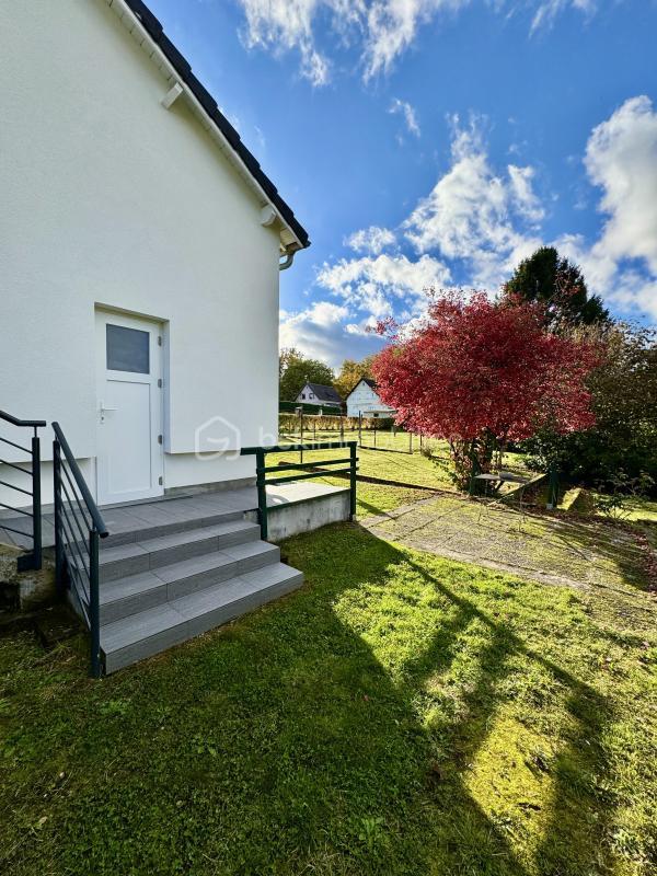 Maison traditionnelle - 85 m² - 5 pièces