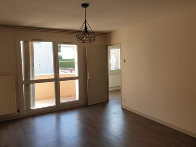 Appartement - 100 m² - 4 pièces