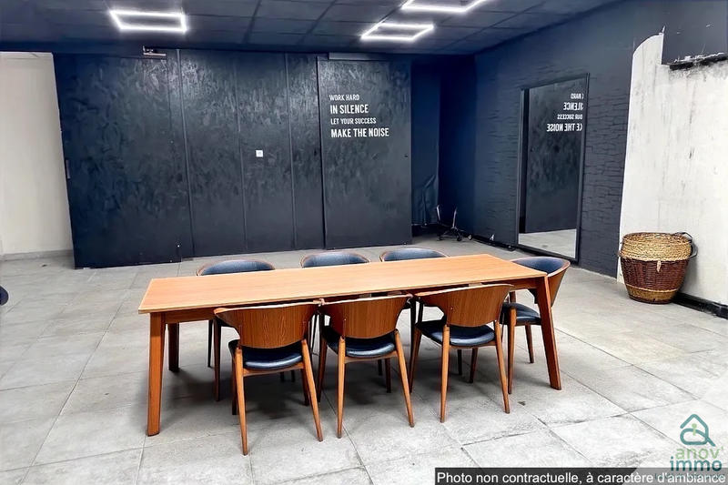 Propriété - 337 m² - 5 pièces