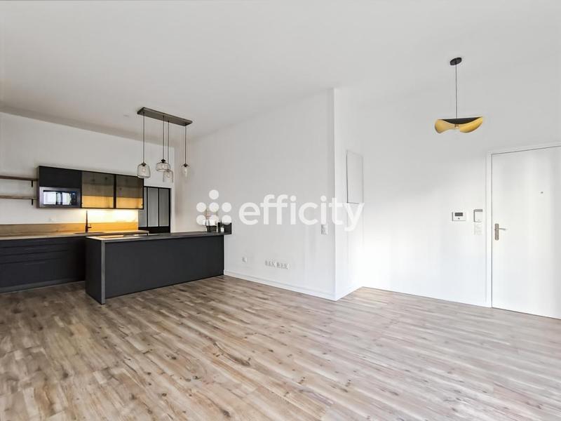 Appartement - 83 m² - 4 pièces