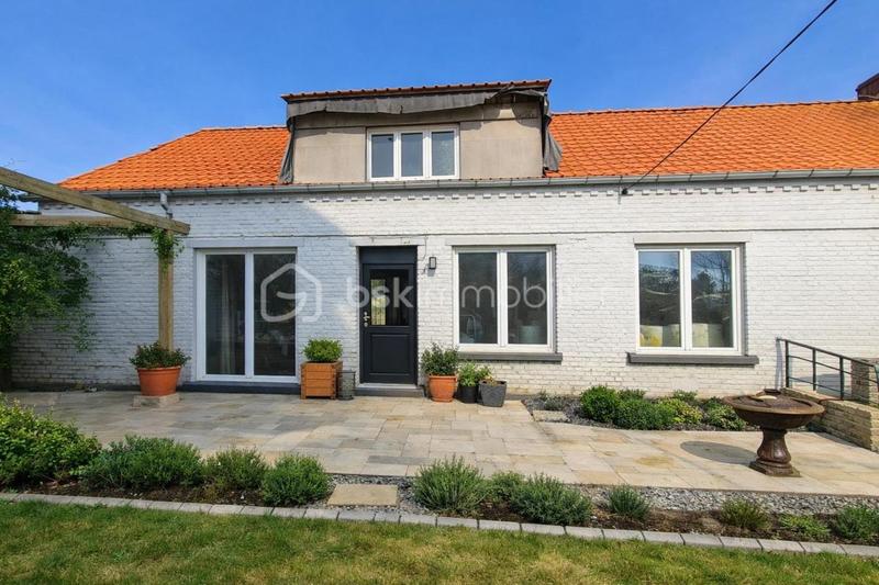 Maison - 85 m² - 4 pièces