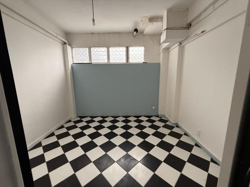 Local commercial - 115 m²