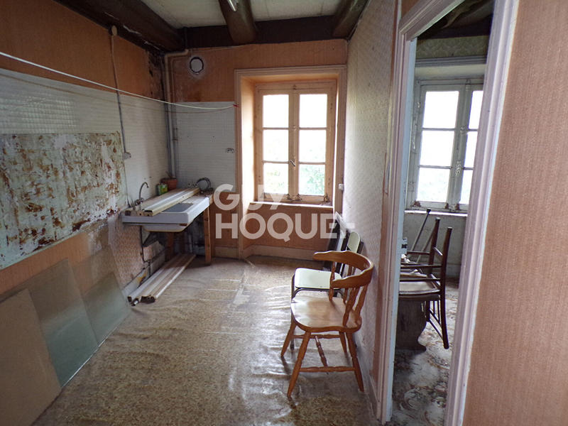 Maison - 250 m² - 12 pièces