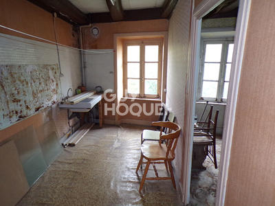 Maison - 250 m² - 12 pièces