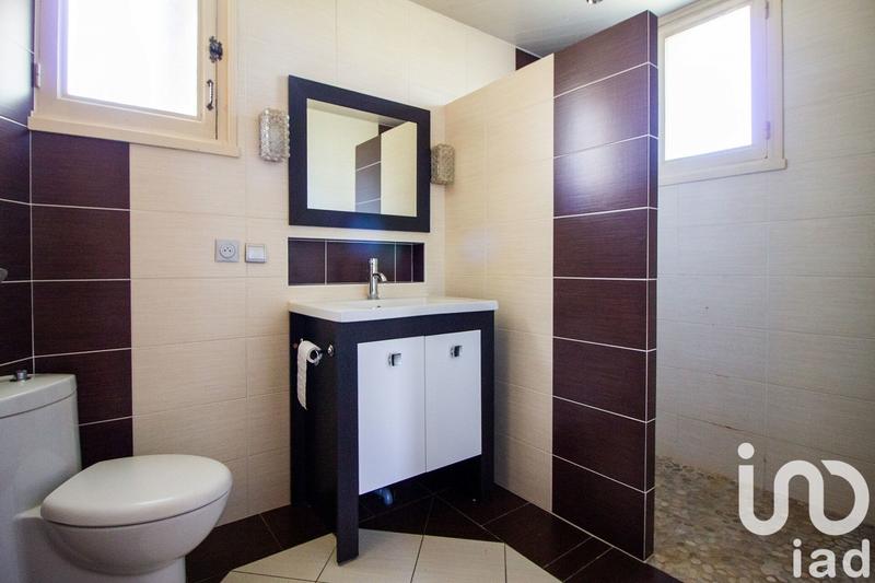 Maison - 180 m² - 7 pièces