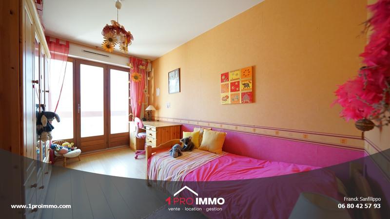 Appartement - 141 m² - 6 pièces