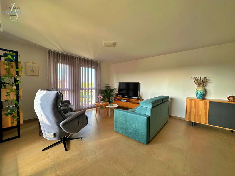 Appartement - 92 m² - 4 pièces