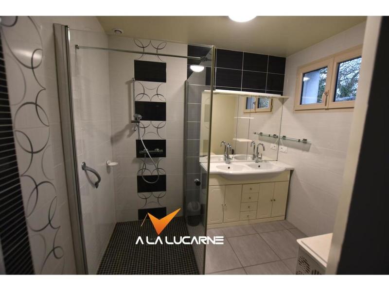 Maison - 121 m² - 6 pièces