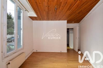 Immeuble - 68 m²