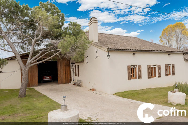 Maison - 253 m² - 5 pièces