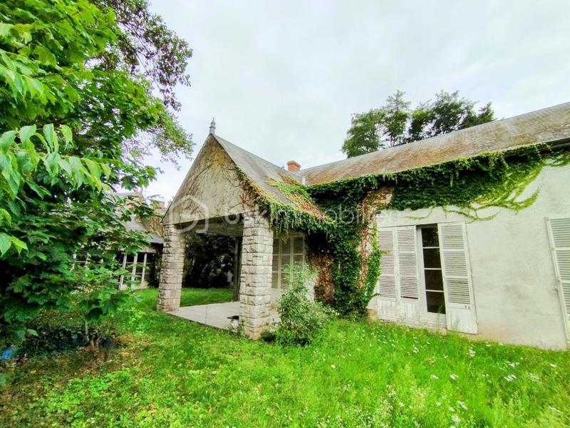 Maison - 480 m² - 14 pièces