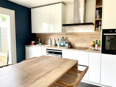 Pavillon - 120 m² - 6 pièces