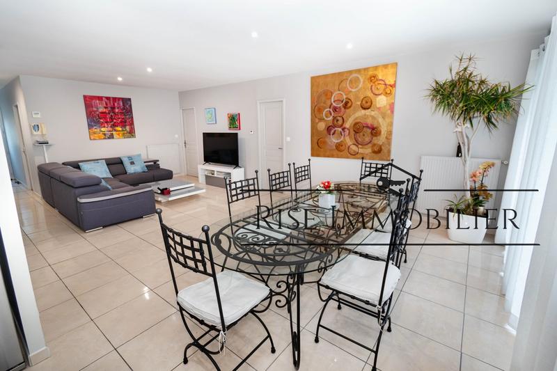 Maison - 121 m² - 5 pièces