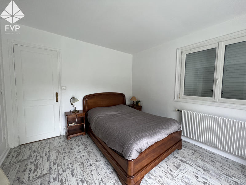 Maison - 246 m² - 7 pièces