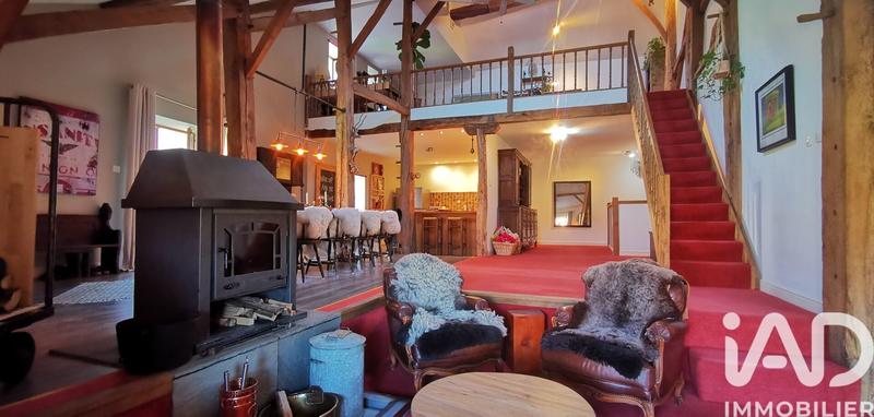 Maison - 279 m² - 8 pièces