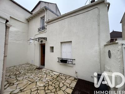 Maison de ville - 95 m² - 4 pièces