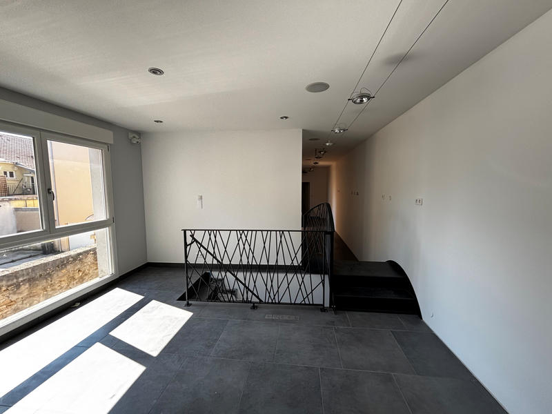 Maison - 362 m² - 8 pièces