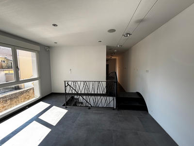 Maison - 362 m² - 8 pièces