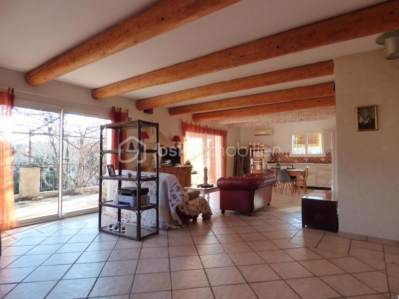 Maison traditionnelle - 165 m² - 6 pièces