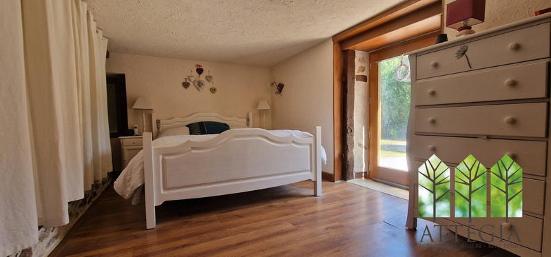 Maison ancienne - 143 m² - 8 pièces