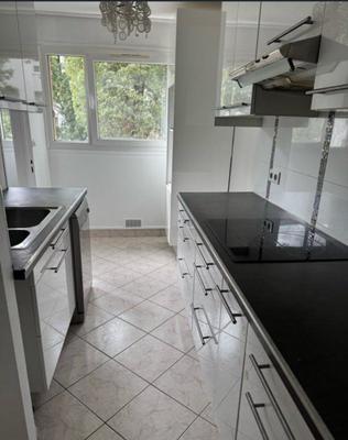 Appartement - 75 m² - 4 pièces