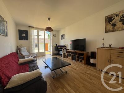 Maison - 77 m² - 4 pièces