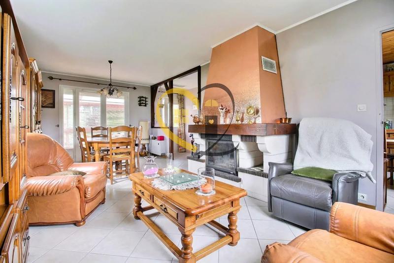 Maison - 80 m² - 5 pièces