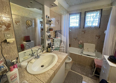 Maison - 188 m² - 8 pièces