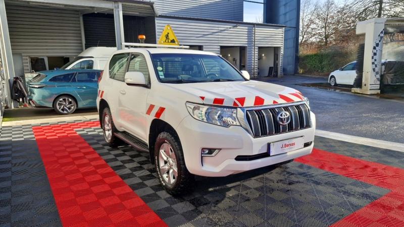 Toyota Land Cruiser 177 d-4d Life