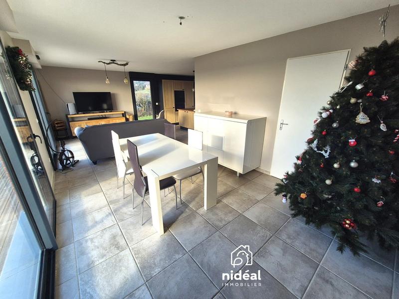 Maison - 123 m² - 6 pièces