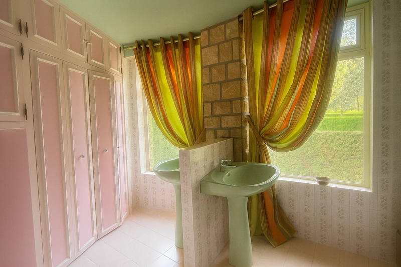 Maison - 290 m² - 6 pièces