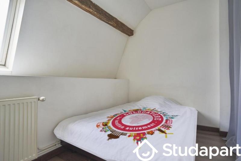 Chambre - 13 m² - 1 pièce