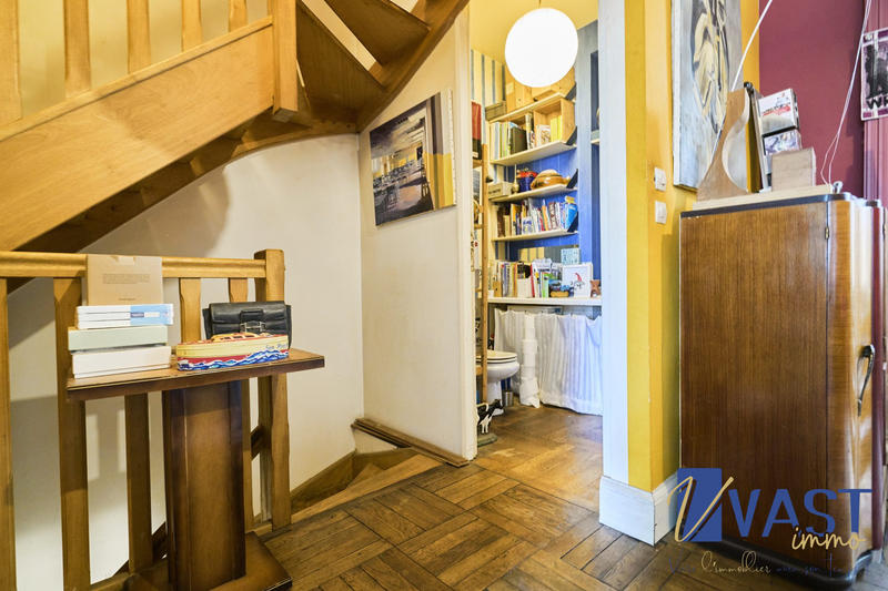 Maison ancienne - 193 m² - 8 pièces
