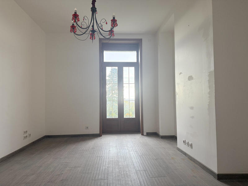 Appartement - 144 m² - 5 pièces