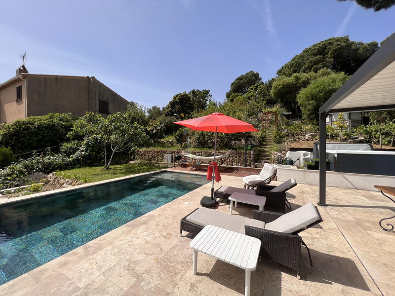 Maison - 160 m² - 6 pièces