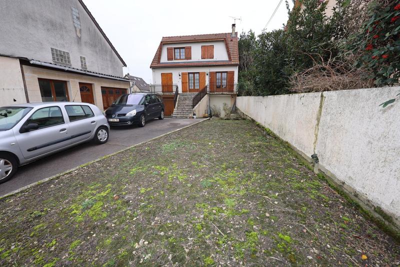 Maison - 133 m² - 7 pièces