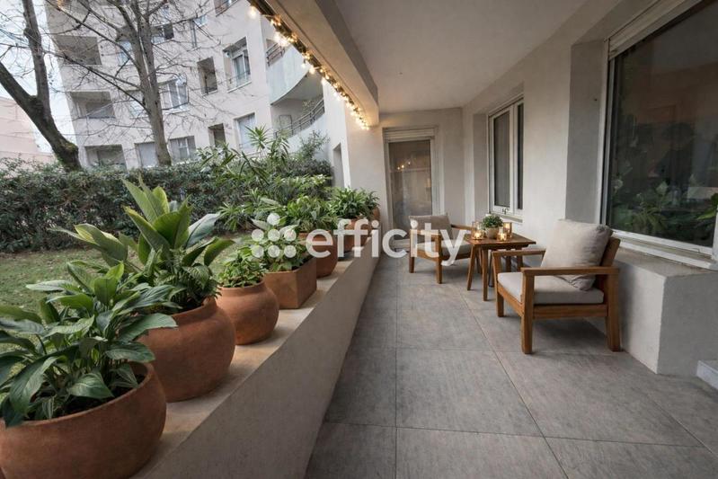 Appartement - 101 m² - 4 pièces