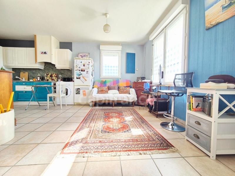 Maison - 90 m² - 5 pièces