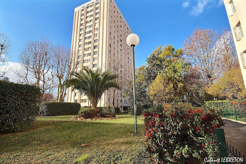 Appartement - 75 m² - 3 pièces