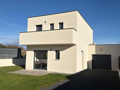 Villa - 90 m² - 5 pièces