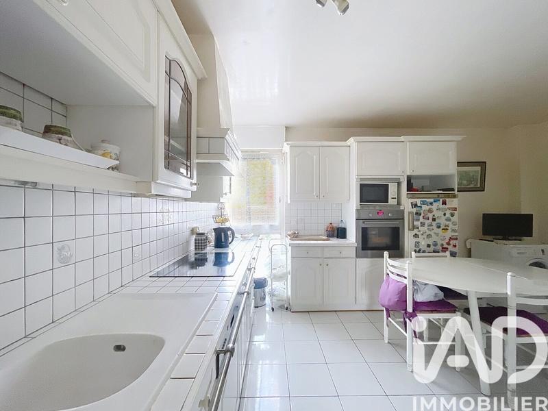 Appartement - 125 m² - 5 pièces